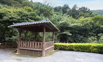Danyang Sobaeksan Tongnamu Pension