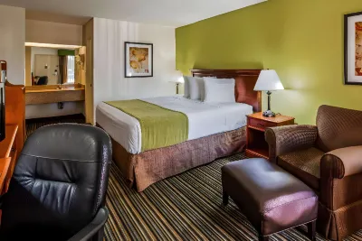 Ramada by Wyndham Savannah Gateway