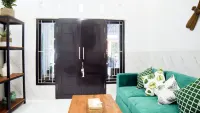 Almira Home Stay Banyuwangi Kota 3 Bedroom Syariah