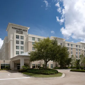 TownePlace Suites Orlando at FLAMINGO CROSSINGS® Town Center/Western Entrance