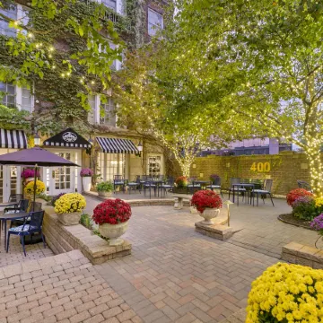 Best Western Plus Hawthorne Terrace Hotel
