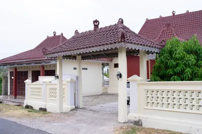 Gunter Homestay at Kalianda - 1 Unit Rumah 3 Kamar Tidur Dengan Dapur Hotel dekat Arboretum ITERA