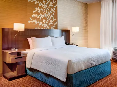 Fairfield Inn & Suites Canton South Hotels in Sugar Creek Township