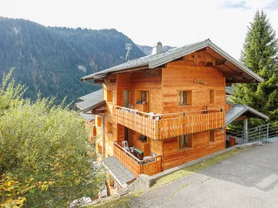 Le Petit Savoyard Hotels near Portes du Soleil