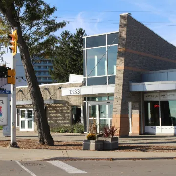 Holiday Inn BURLINGTON CONFERENCE CENTRE by IHG