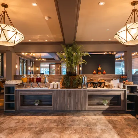 The Gleneagle Hotel & Apartments