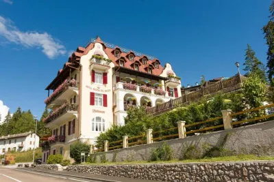 HOTEL REGINA DEL BOSCO Hotel in zona Laghetto Cornova