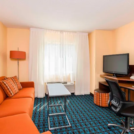 Fairfield Inn & Suites Holland