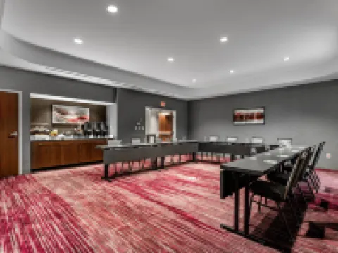 Courtyard Columbus Easton Hotels in Columbus