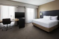 Residence Inn Knoxville Downtown - Kitchens