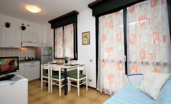Relaxing apartment in residence with swimming pool