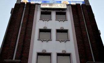 Hotel 42