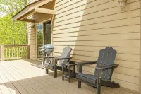 Large, Luxury Condo in Gated Community with Mountain & Golf Course View