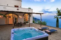 Villa Mimina - Exclusive villa with garden, Jacuzzi and sea view