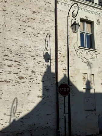 "Le Petit Tinténiac" cosy T2 in the heart of the Doutre district Отели рядом с достопримечательностью «Ancien couvent de la Baumette»