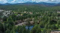 Charming Innsbrook Village condo, FREE Golf, Pickleball, Tennis, Pool, Fishing!