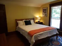 Shenandoah Sweet - Enjoy Spring blossoms in the Valley!