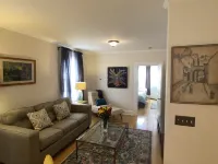 Exquisite 3rd Floor Private Apt with Style Hotels in Westfield