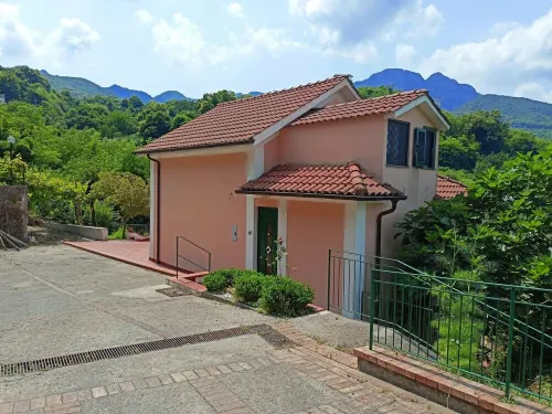 VILLA VICINUS - 120 sq m - parking - garden - air conditioning - panoramic view