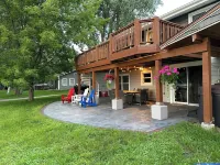 The Boathouse4 Bed 2 1/2 Bath Lake Home