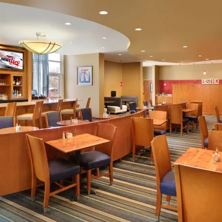 DoubleTree by Hilton Richmond Airport