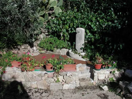 House in the Countryside surrounded by greenery at the foot of the supramonte