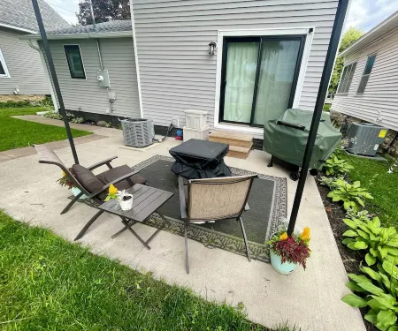 Charming 3-bedroom, 2 bathroom house with outdoor space in Winona