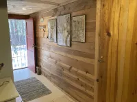 STUDIO GUEST COTTAGE ON THE NATIONAL FOREST