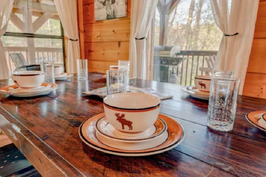 Cozy Getaway with Modern Comforts!