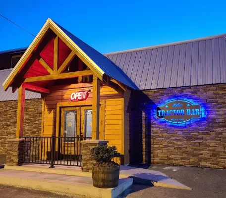 Location, Location: Near New River Gorge and Summersville Lake Hotels in Wilderness