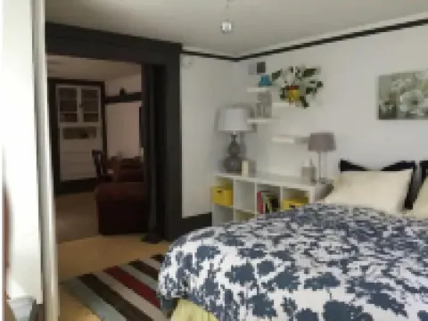 Spacious 1906 Victorian in-law apartment Hoteles en Alameda