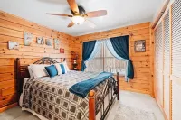The Hansberry Cabin - Forest Setting - Hiking & ATV Trails - Lake - Pond - River