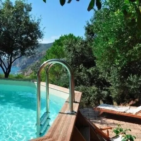 Villa with Dream Sea View, Private Land and Pool, Total Quietness