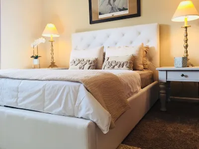 Southern sophistication in Honey Ridge Hotels near Middleton Place Equestrian Center