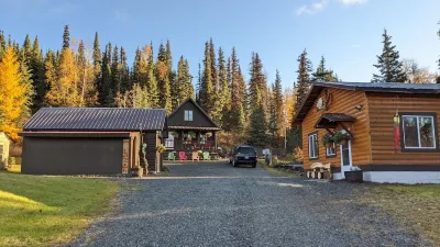 Moose Crossing Lodge - Sport Fishing Paradise - Famous Kenai River, Alaska