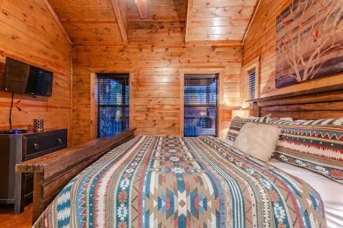 "Wish You Were Here", Where Luxury & Location Meet - 5bd, 3ba