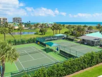 Modern Beach Condo at Peaceful Hutchinson Island