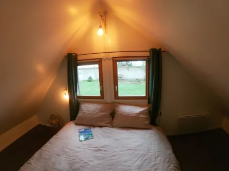 YOUR CALM AND COZY CHALET 200 M FROM THE BEACH