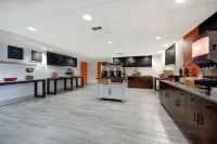 Hampton Inn & Suites Tulare - breakfast