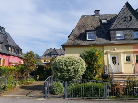 Fantastic vacation home with garden, terrace, playground & e-charging station