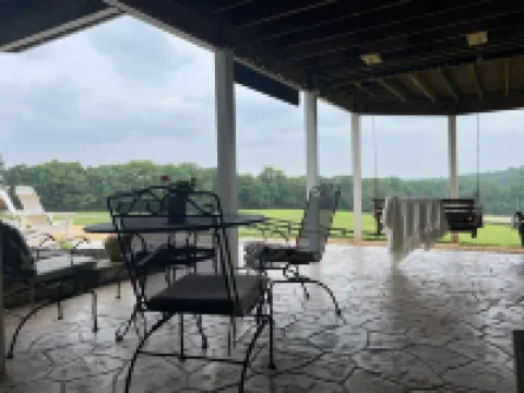 Mt. Gilead Sunrise- Country Suite close to wineries, breweries & wedding venues