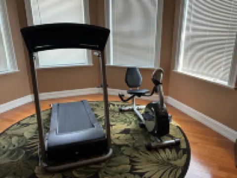 Beautiful Home in Happy Valley 2.2 Miles from Beaver Stadium