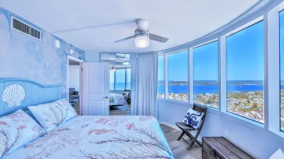 Private Beach Access/Heated Pool & Spa/26th floor Panoramic Ocean views!/2br/2 Connie's Bookshelf附近的飯店