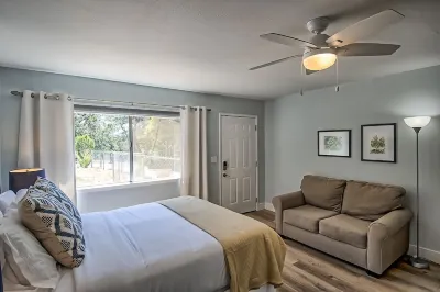 Peaceful Cottage Retreat - 1 mile from Lake Shasta