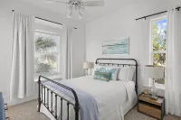 Gulf getaway! Boat dock, HEATED saltwater pool