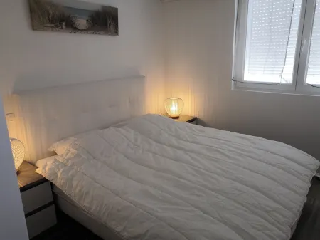 Seasonal rental with private pool