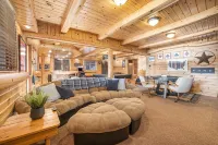 7K Sqft Lakefront Escape, Sandy Beach, Barrel Sauna, Game Room, Fire Pit