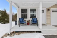 Spacious 4 bedroom luxury Condo
