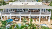 Private Luxury Villa in Kihei. Just moments walk to the beach. 10/10 reviews!