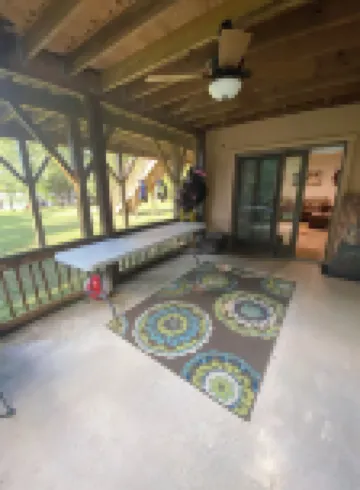 Enchanting 5-Bed/5-Bath Lakefront Log Cabin with Private Cove, Beach & Hot Tub.